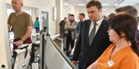 Виталий Хоценко обсудил расширение Центра протезирования для участников СВО в Омске - 12 канал