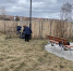 Чистота начинается с нас: актив ТОС «Центральный-8» навел порядок у мемориала. - ТОС Омска