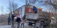 В уборке территорий Октябрьского округа приняли участие более 9 тысяч человек. - Администрация города