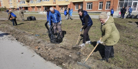 Активисты «Единой России» присоединились к областному субботнику - 12 канал