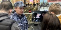 Росгвардия Омской области представила вакансии на ярмарке трудоустройства - Росгвардия