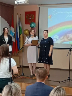 Праздник тех, кто дарит тепло: в Омском районе поздравили социальных работников!