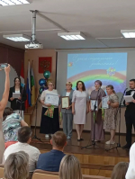 Праздник тех, кто дарит тепло: в Омском районе поздравили социальных работников!