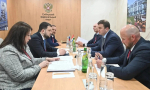 Виталий Хоценко обсудил развитие авиасообщения с главой Росавиации