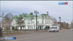 При приеме на работу творческих работников работодатель имеет право заключить с ними трудовой договор как на неопределенный срок, так и срочный трудовой договор при согласии работника