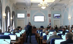 В областном парламенте рассматривают меры поддержки многодетных семей и обманутых дольщиков