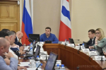 Хоценко провел заседание «Парламентского клуба» в Омске