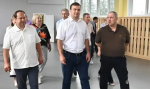 Губернатор Виталий Хоценко посетил школу № 1 в Седельниково