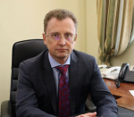 Областной клинической больнице Омска официально утвердили нового главврача