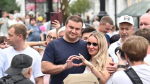 Виталий Хоценко поздравил победителей конкурса «Мелодии на Любинском»