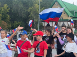 В Советском округе отметили День Государственного флага акцией «Триколор».