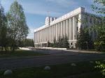 В Омской области добавят 2,5 миллиарда рублей на зарплаты бюджетникам