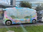 Омские журналисты прокатились на беспилотном мини-автобусе в Китае